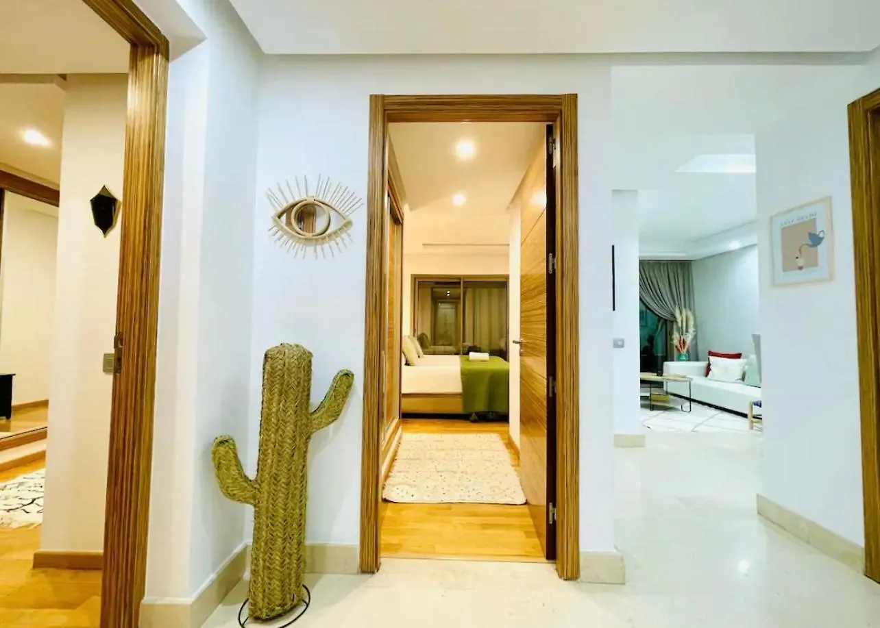 Apartment Appartement Luxueux Avec Vue Panoramique Sur L'Atlas Au Centre De Marrakech Marrakesh
