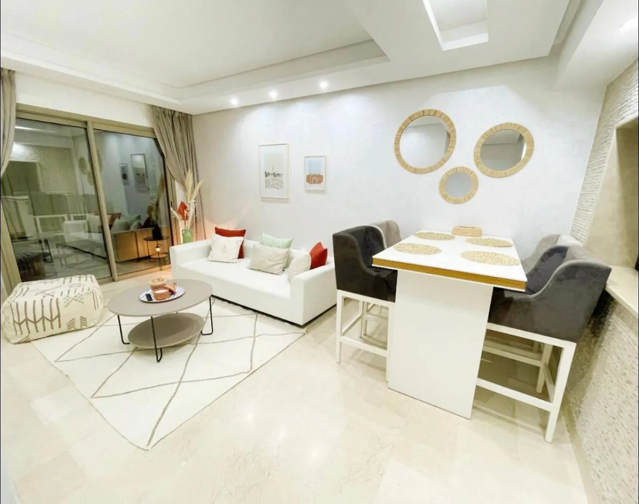 Appartement Luxueux Avec Vue Panoramique Sur L'Atlas Au Centre De Marrakech Marrakesh